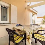 Hébergement de vacances Maison Avec Jardinet Le Château-dʼOléron