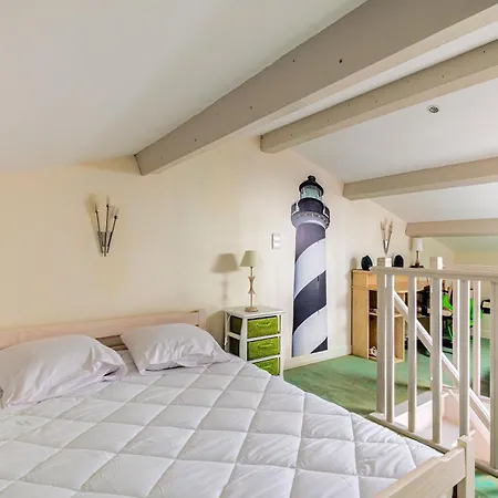 Maison Agreable Avec Jardinet *