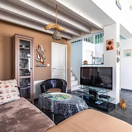 Prázdninový dům Maison Agreable Avec Jardinet