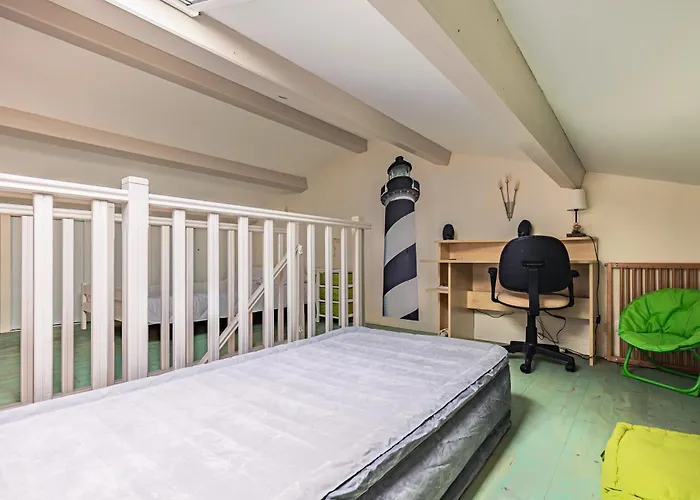 Maison Agreable Avec Jardinet