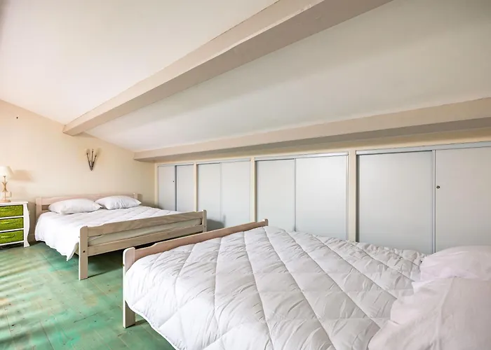 Maison Agreable Avec Jardinet