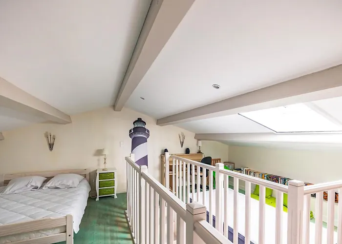 Maison Agreable Avec Jardinet Сasa de vacaciones *