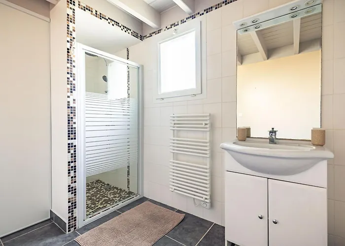 Maison Agreable Avec Jardinet Сasa de vacaciones *